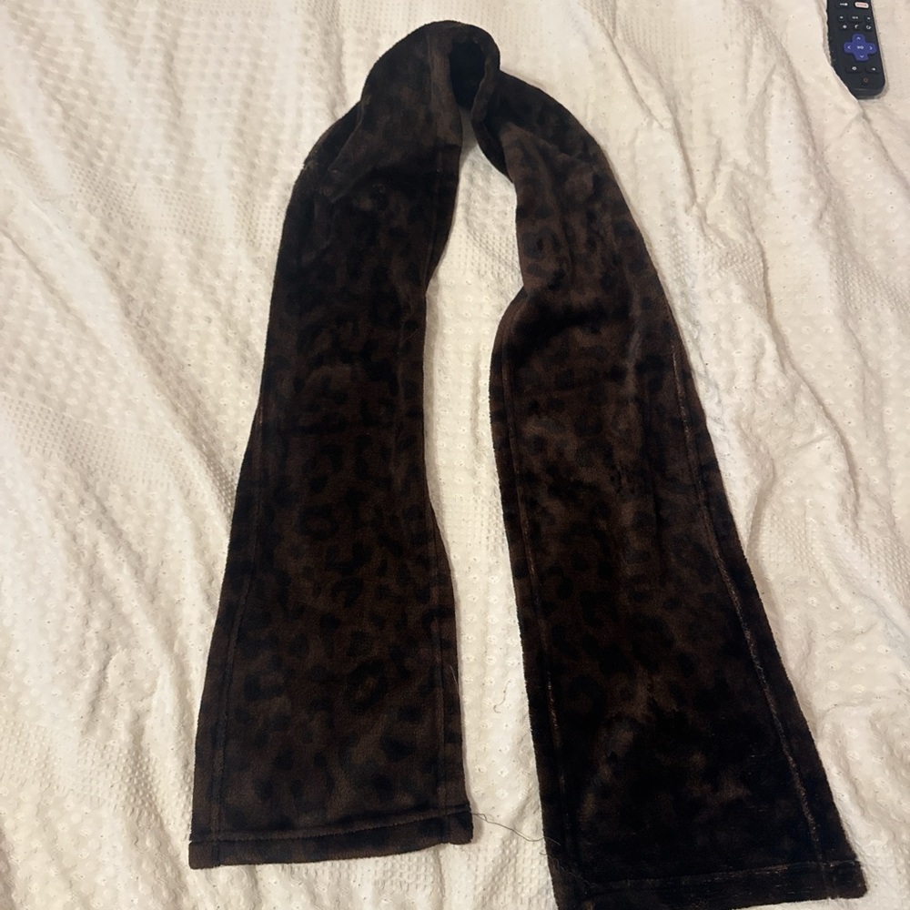 Leopard Print Faux Fur Scarf